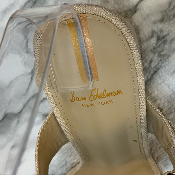 Sam Edelman New York sandal heels tan/gold tone , large buckles, very elegant.